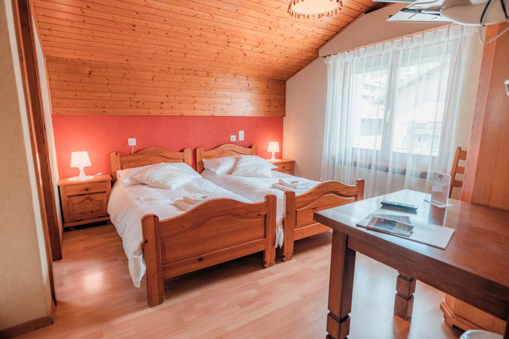 Hotel Le Relais Fleuri à Chermignon-d'en Bas Extérieur photo